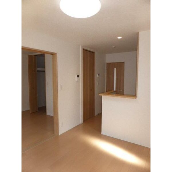 居室・リビング　同物件別部屋のお写真です※現況優先