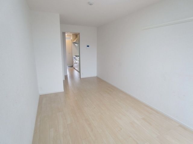 その他部屋・スペース　☆角部屋なので窓があります☆