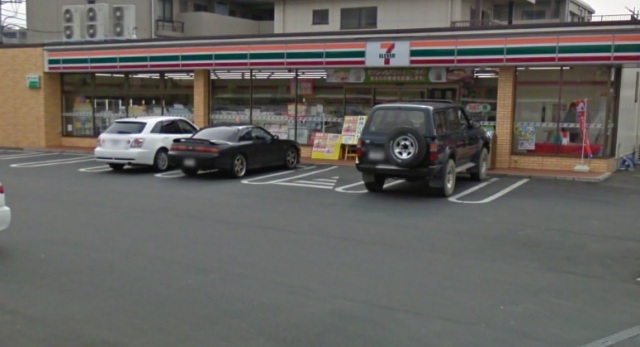 コンビニ　セブンイレブン吉川木売2丁目店（コンビニ）まで415m