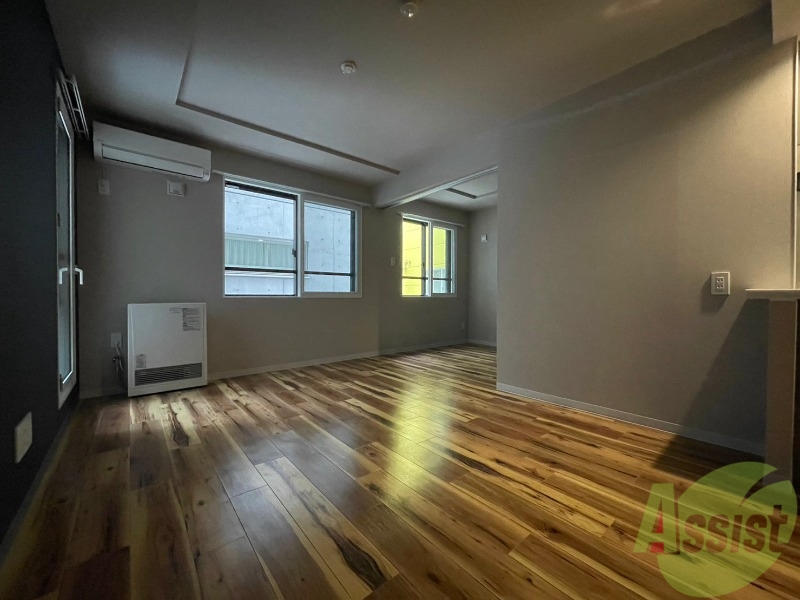 居室・リビング　広くてきれいなリビングです！快適に過ごせそうですね。