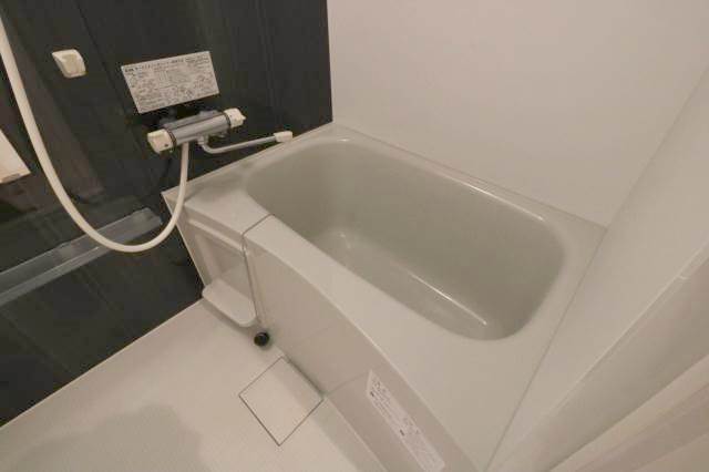 バス・シャワールーム　綺麗な浴室です♪