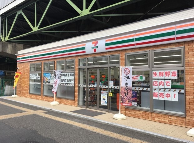 コンビニ　セブンイレブン京急ST大森海岸店（コンビニ）まで115m