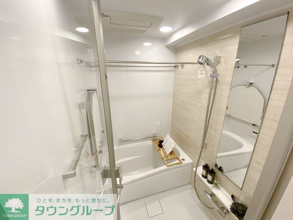 バス・シャワールーム　お問合せは(株)タウンハウジングレジデンス事業部【03-…