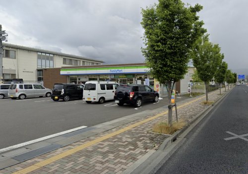 コンビニ　ファミリーマート 長野平林店（コンビニ）まで535m