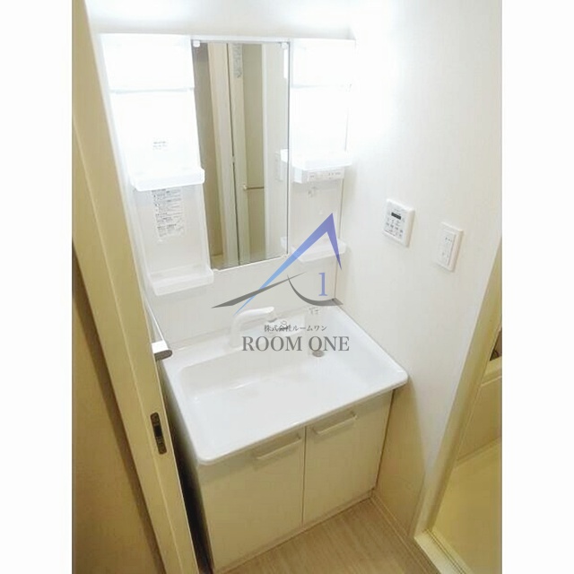 洗面設備　洗面台です。