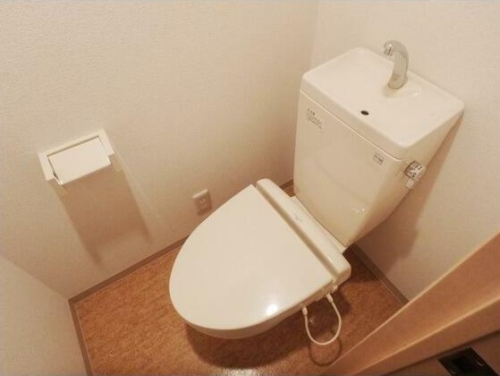 トイレ　同仕様・同タイプのお部屋の写真です。