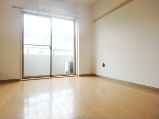 居室・リビング　LINEでのお問い合わせもお待ちしております♪　同仕様・同タ