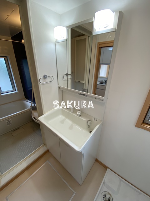 洗面設備　忙しい朝には欠かせない洗面所です♪