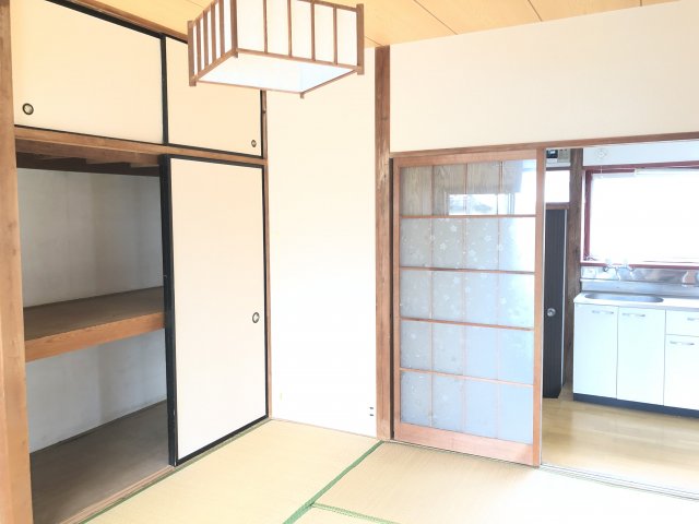 居室・リビング　ゆったりとくつろげる和室です