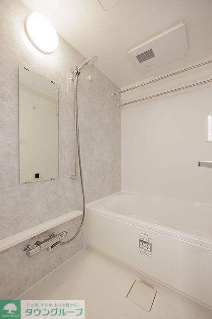 バス・シャワールーム　※写真は同タイプ住戸です。