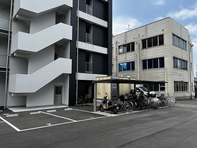 建物外観　502号室参照