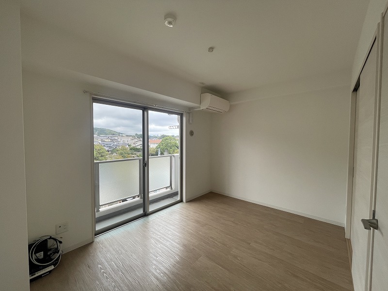 居室・リビング　502号室参照