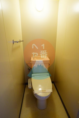 トイレ　うれしいウォシュレット付きトイレです　※参考写真です