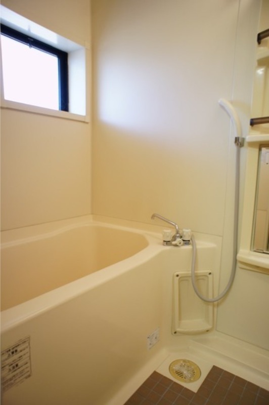 バス・シャワールーム　図面と現状に相違がある場合には現状を優先