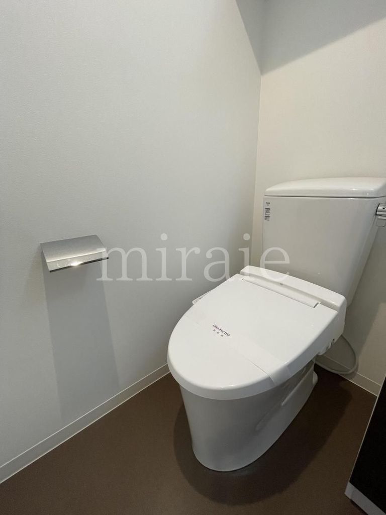 トイレ　別部屋の参考画像です