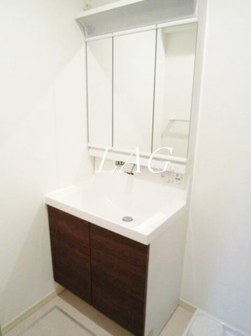 洗面設備　洗面台です。