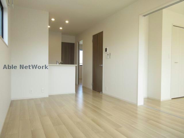 居室・リビング　内装写真・パノラマは、別物件(同型・同類)のものです。