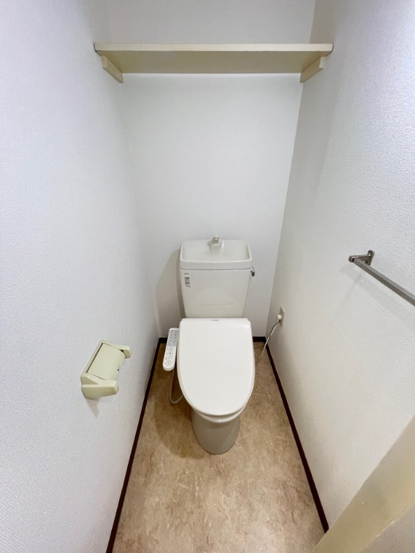 トイレ　※他部屋参考写真