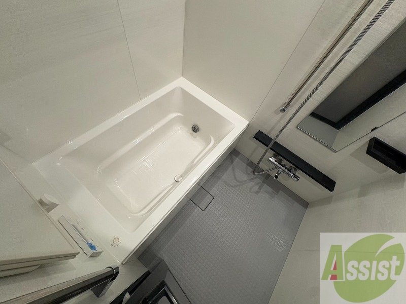 バス・シャワールーム　お風呂になります。一日の疲れを癒してくださいね。