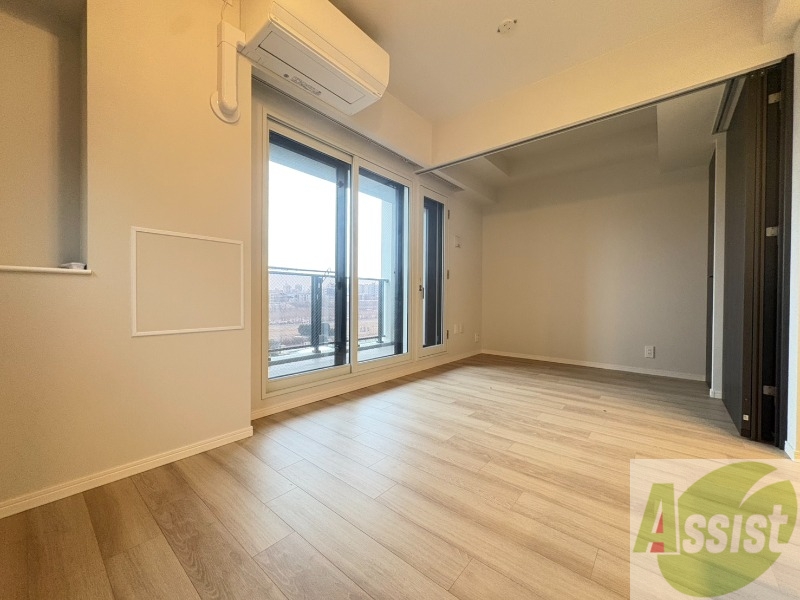 居室・リビング　広々としたリビングですね。使い勝手がよさそうですね！