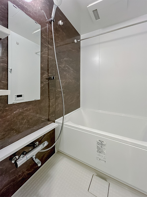 バス・シャワールーム　※写真は同タイプ住戸です。
