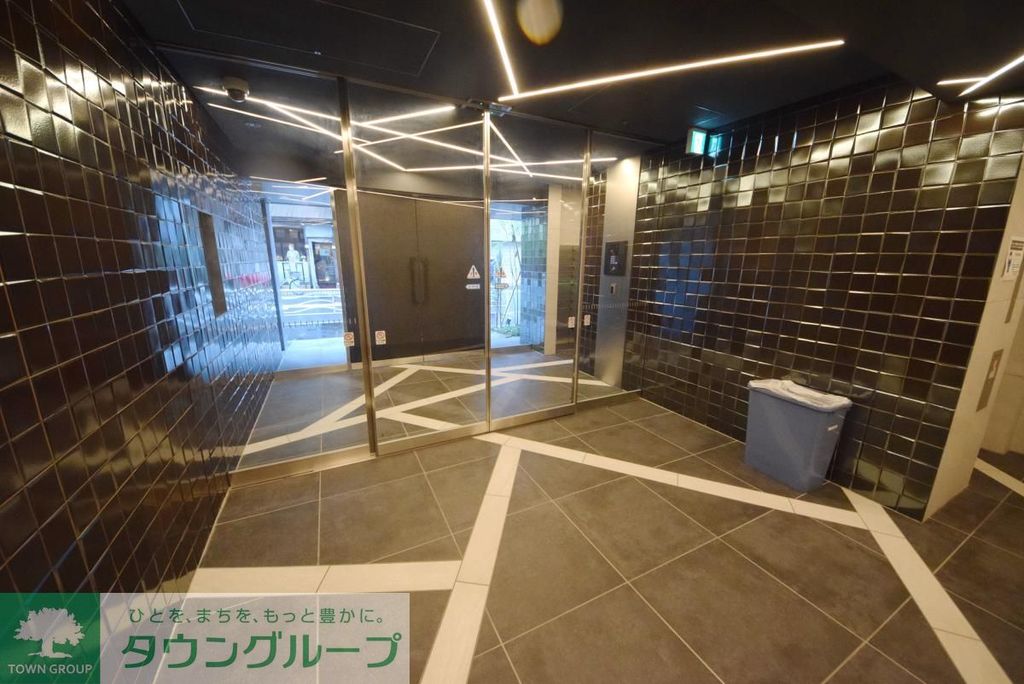 ロビー　エントランス