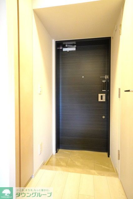 玄関　※写真は同タイプ住戸です。