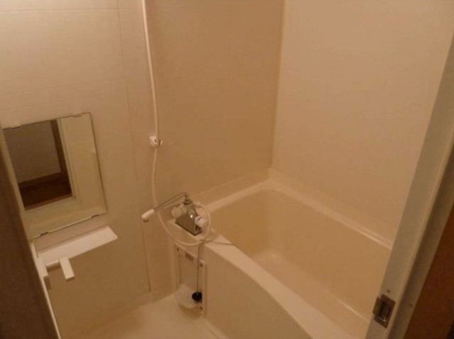 バス・シャワールーム　バスルーム