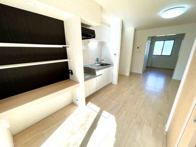 居室・リビング　※画像と反転タイプのお部屋です