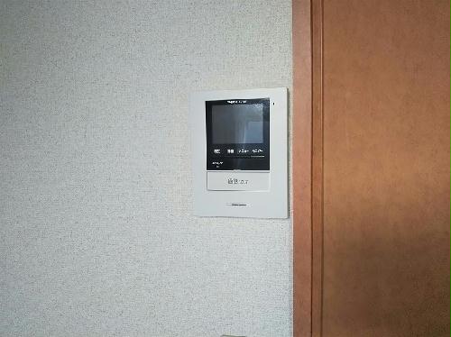 その他設備　モニター付きインターフォンで安心です