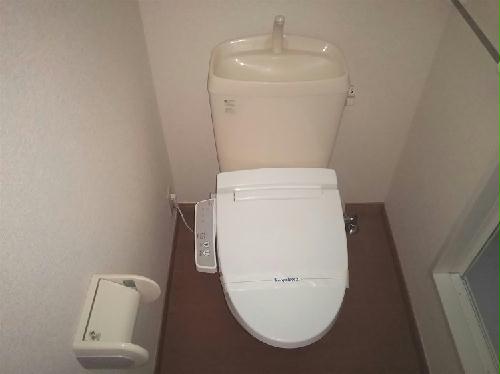トイレ　温水洗浄便座有り