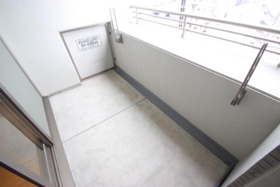 バルコニー　※別部屋の写真です
