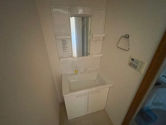 洗面設備　※別部屋の写真です