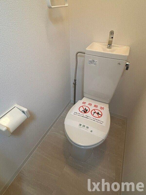 トイレ　清潔感のあるトイレです