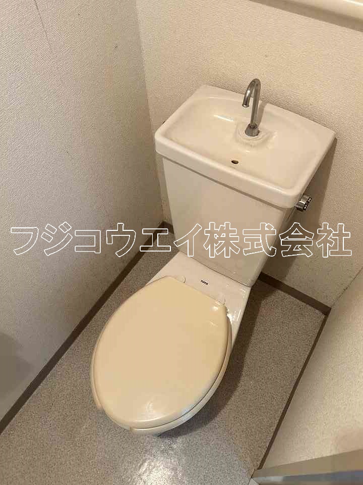 トイレ　別号室参考写真