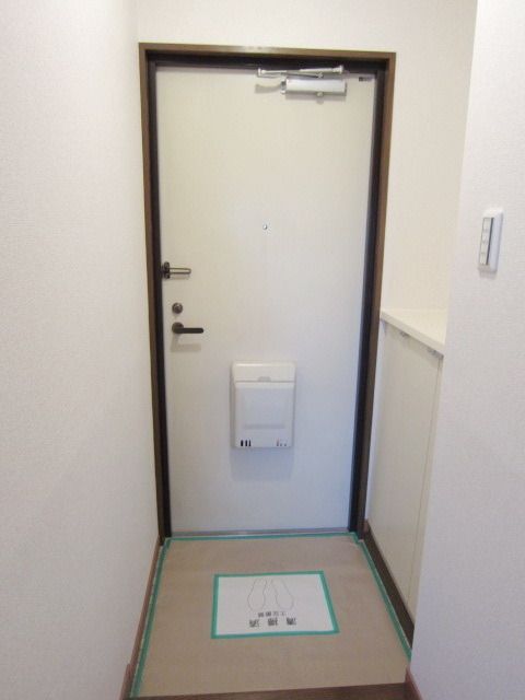 玄関　★お問い合わせはタウンハウジングまで★