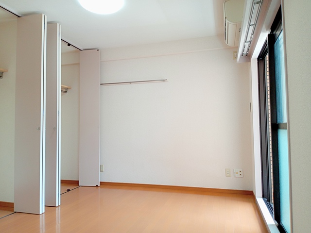 居室・リビング　★明るい南向きのお部屋です★