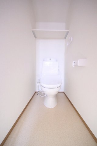 トイレ　シンプルで使いやすいトイレです