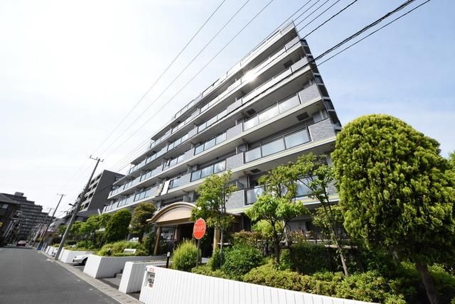 建物外観　重厚なＲＣマンションです