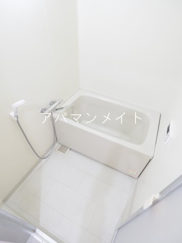 バス・シャワールーム　ゆったり過ごせるお風呂です