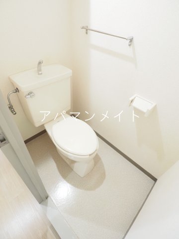 トイレ　シンプルで使いやすいトイレです
