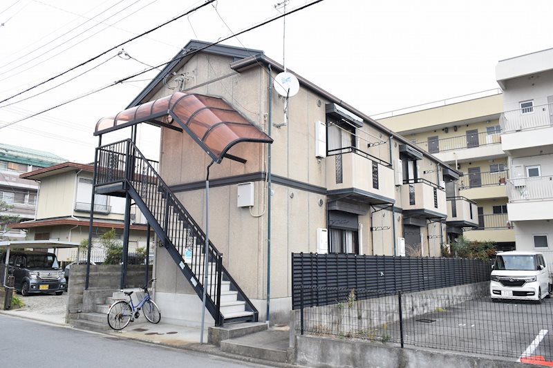 建物外観　くいな橋・深草駅までも徒歩圏内です。