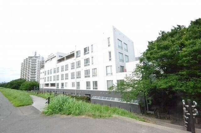 高校・高専　東京高等学校（高校・高専）まで3195m