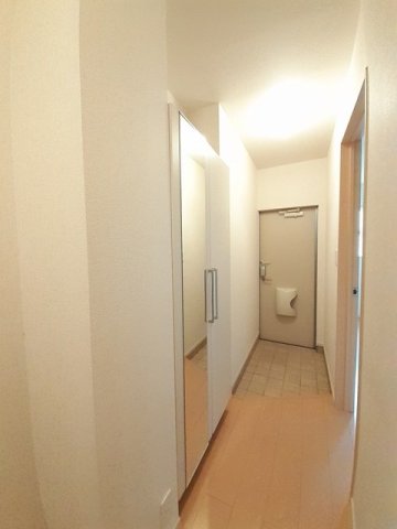 玄関　シンプルで使いやすい玄関です