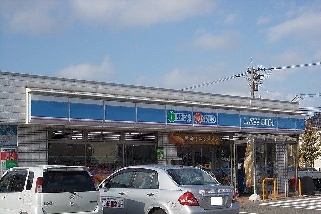 コンビニ　ローソン（コンビニ）まで950m