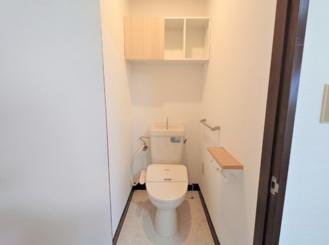 トイレ　別部屋参考。