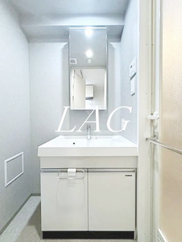 洗面設備　洗面台です。