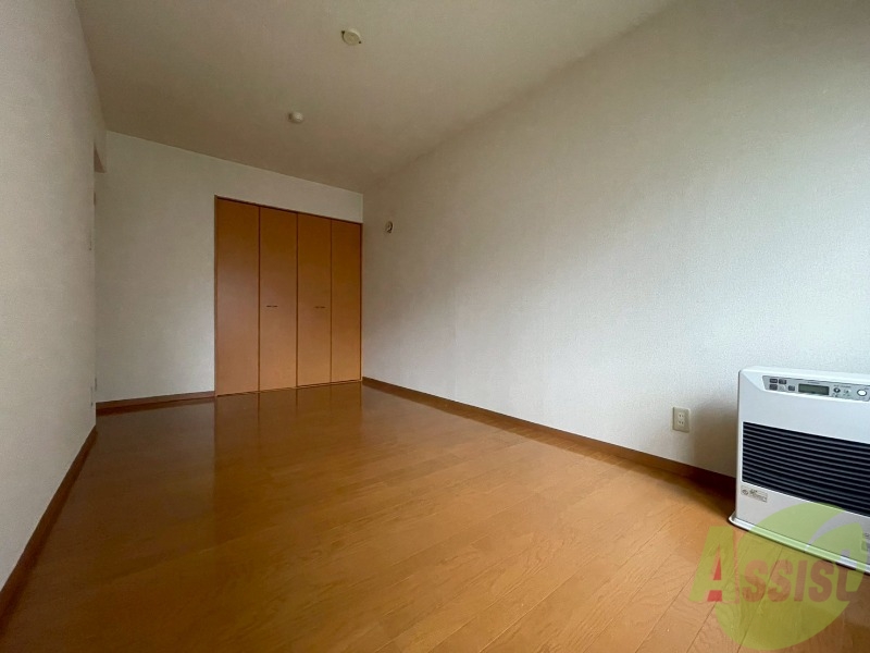 その他部屋・スペース　寝室です。部屋をどう使うかはあなた次第です！