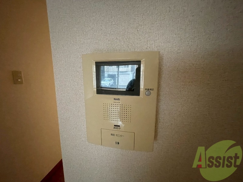 セキュリティ　ＴＶモニター付インターホンです。来客者の顔が見えるので安心！