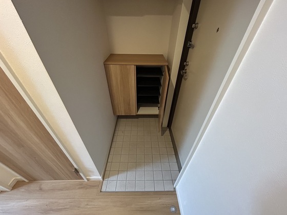 玄関　※別部屋の写真です